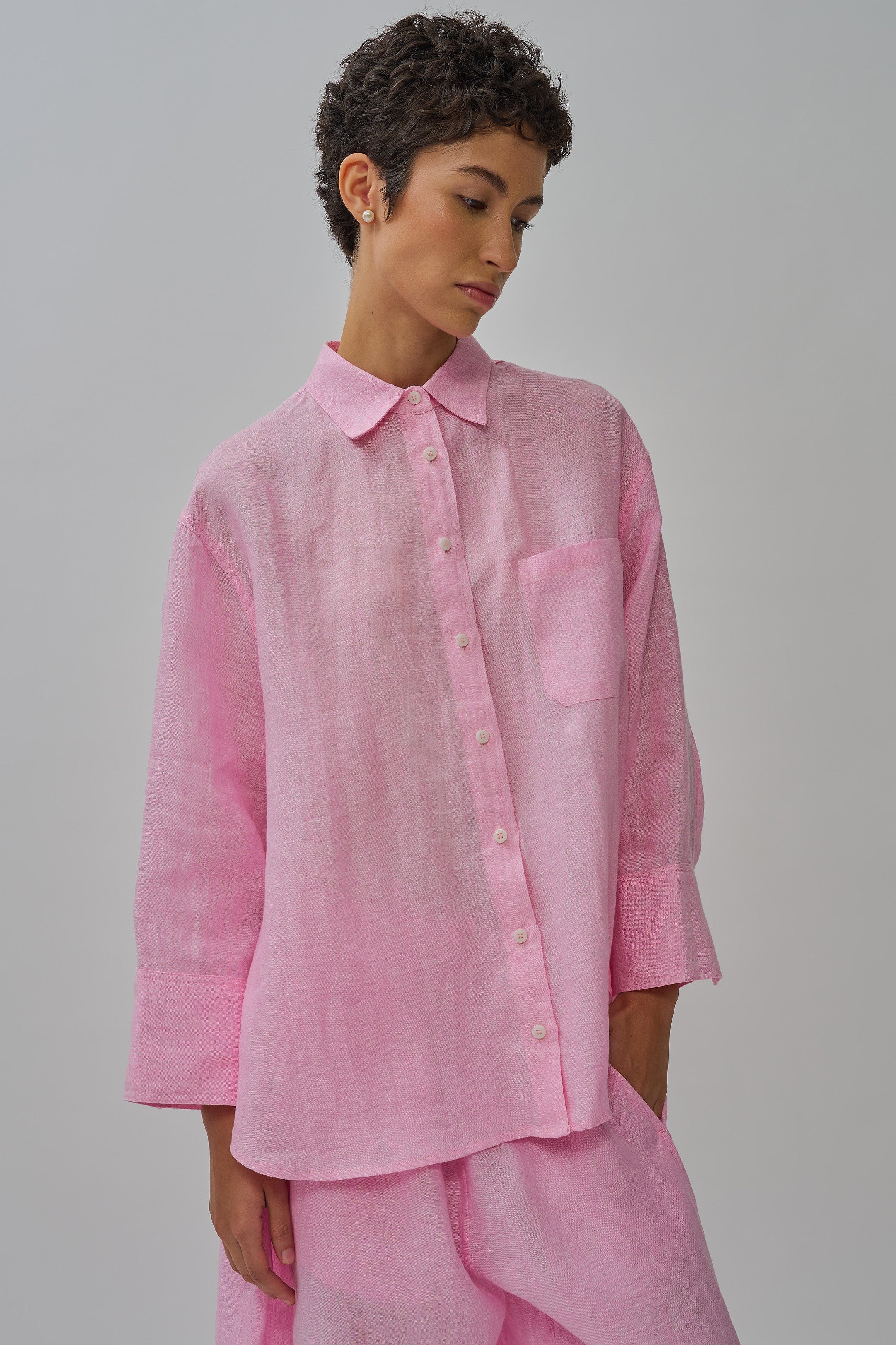 Friday Linen Shirt in Strawberry Milk