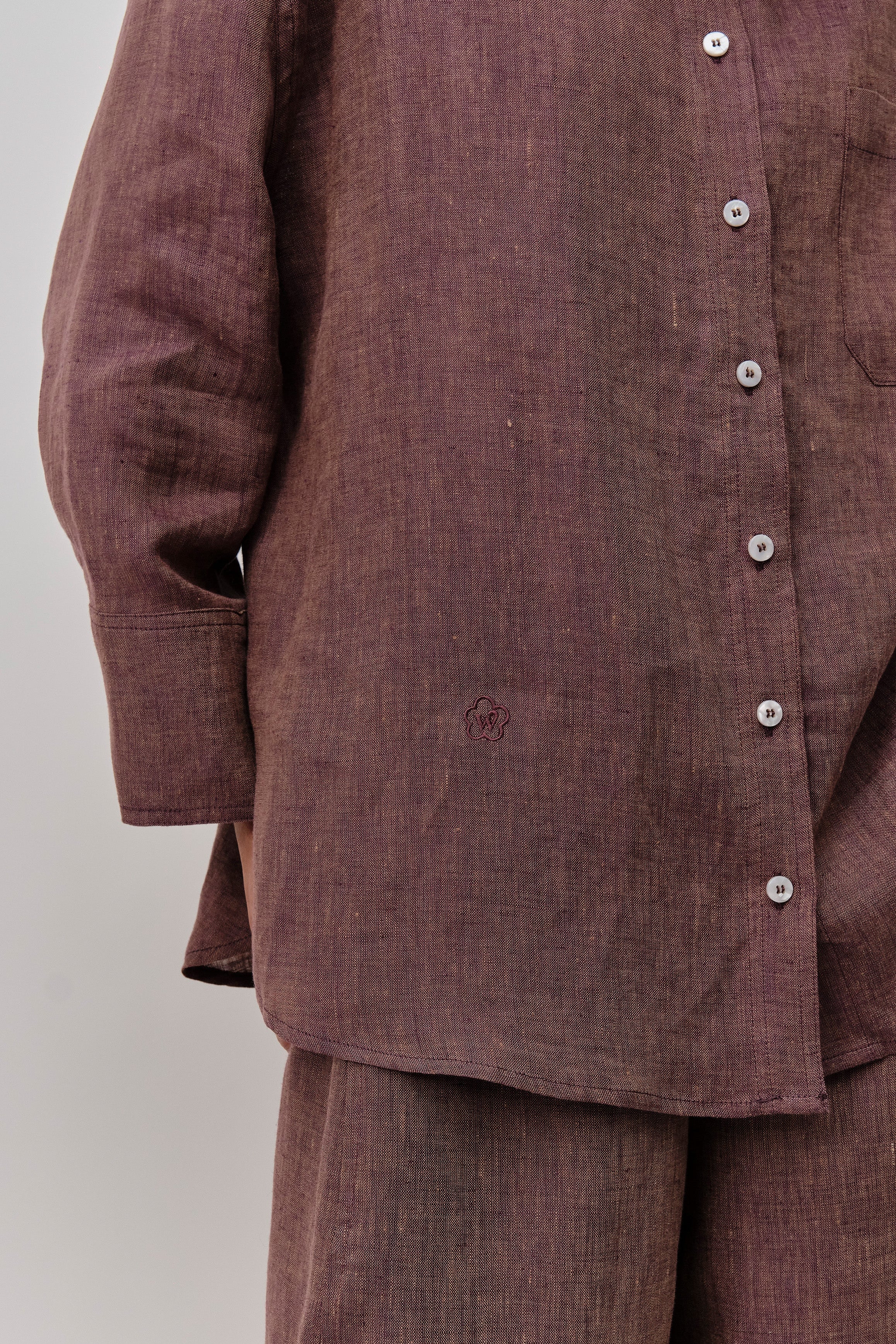 Friday Linen Shirt in Plum
