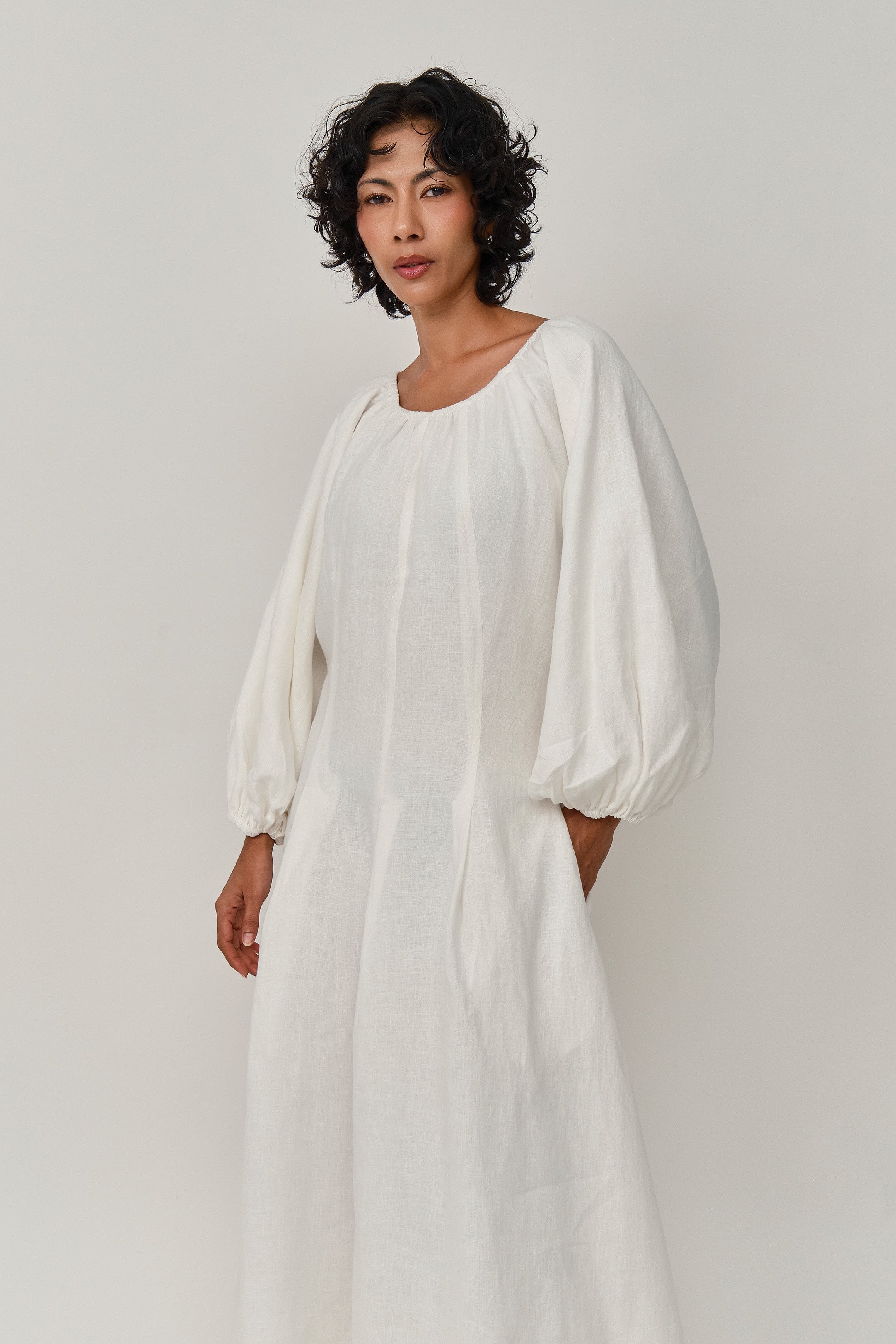 Solstice Linen Dress in White